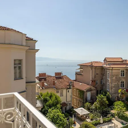Liburnija Lägenhet Opatija