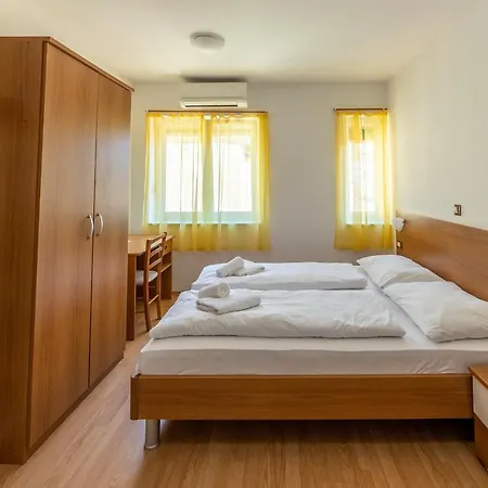 Liburnija アパート